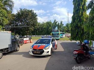 Usai Diperiksa 10 Jam, Massa 22 Mei yang Diamankan di Madiun Dipulangkan Usai Diperiksa 10 Jam, Massa 22 Mei yang Diamankan di Madiun Dipulangkan