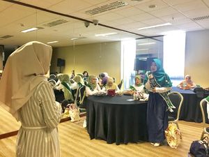 Pakai Hijab Tapi Akhlaknya Kok Gitu? Ini Jawaban Finalis Hijab Hunt Pakai Hijab Tapi Akhlaknya Kok Gitu? Ini Jawaban Finalis Hijab Hunt