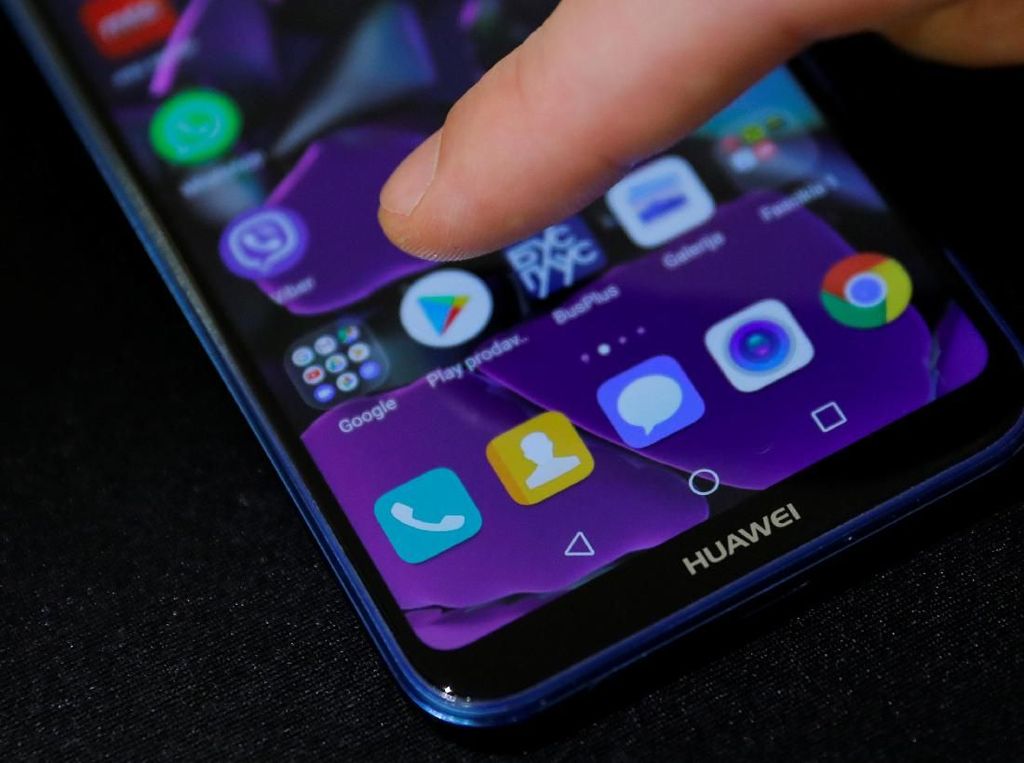 Huawei Pastikan 14 Ponselnya Ini Kebagian Android Q dan EMUI 10