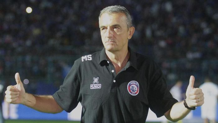 Pelatih Arema FC, Milomir Seslija (Ari Bowo Sucipto/foc/Antara) Pelatih Arema FC, Milomir Seslija (Ari Bowo Sucipto/foc/Antara)
