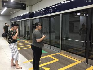Sedih dan Senangnya Penumpang MRT Tarif Tak Didiskon Lagi Sedih dan Senangnya Penumpang MRT Tarif Tak Didiskon Lagi