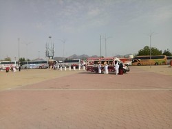 Kangen Masakan Indonesia Saat Haji? Yuk Jajan di Sini