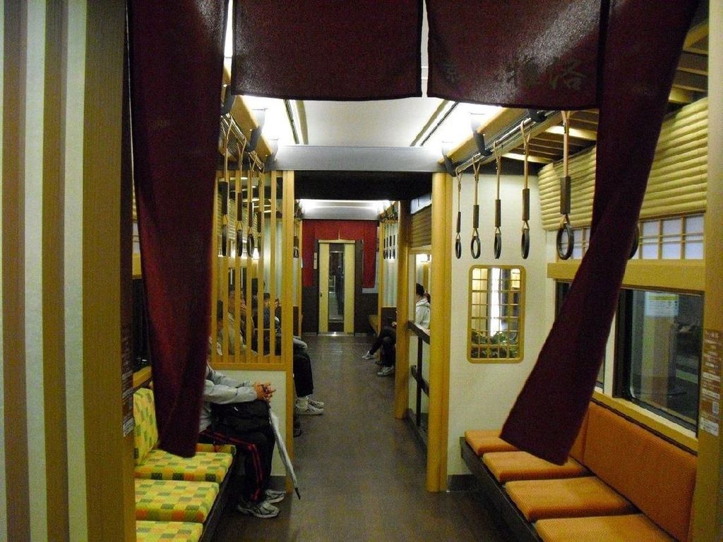 Gerbong Kereta Unik di Jepang, Bergaya Rumah Tradisional Gerbong Kereta Unik di Jepang, Bergaya Rumah Tradisional