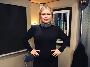 Kelly Clarkson Ngaku Selalu Bercinta Sebelum Tidur, Ini Manfaat Bagi Wanita Kelly Clarkson Ngaku Selalu Bercinta Sebelum Tidur, Ini Manfaat Bagi Wanita