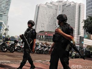 Polisi Jaga Ketat Seputaran Gedung KPU Hingga Bundaran HI