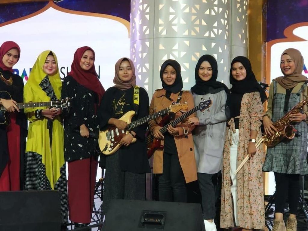 Berbakat! Grand Finalis Sunsilk Hijab Hunt Harmoni dalam Sebuah Band