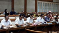 Laporan Keuangan Kisruh, Garuda Dipanggil DPR
