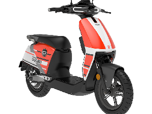 Skuter Listrik Mungil Ducati