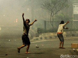 Bukan Cari Aman, Malah Kepo Mendekati Kerusuhan? Dokter Jiwa: Bahaya!