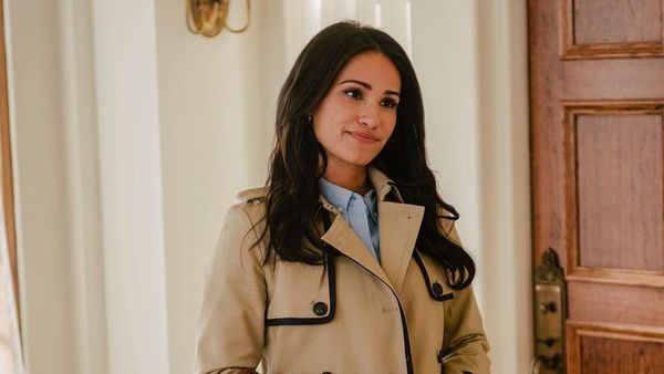 Fakta Tiffany Smith, Duplikat Meghan Markle yang Berperan Sebagai Duchess