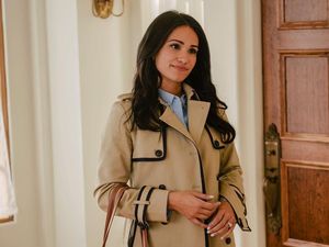 Fakta Tiffany Smith, Duplikat Meghan Markle yang Berperan Sebagai Duchess Fakta Tiffany Smith, Duplikat Meghan Markle yang Berperan Sebagai Duchess