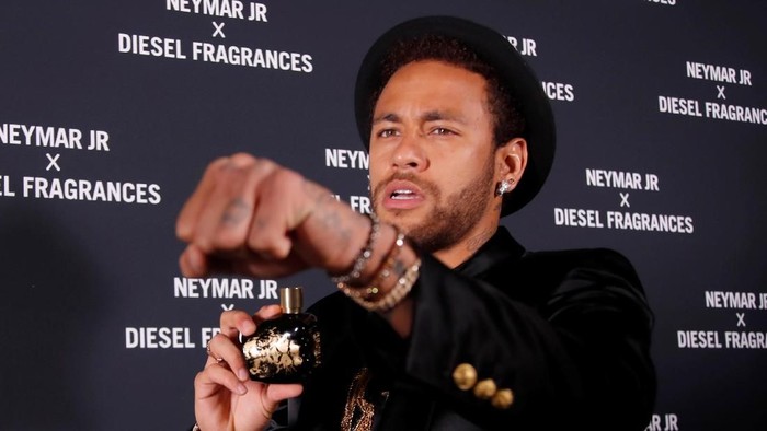 Beredar Video Neymar Bersama Wanita di Hotel, Benarkah Ada Pemerkosaan?