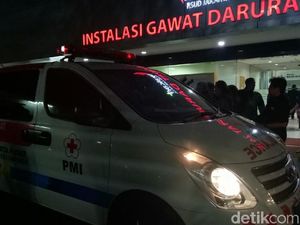 Kerja Keras Tenaga Kesehatan Amankan Kerusuhan Aksi 22 Mei Kerja Keras Tenaga Kesehatan Amankan Kerusuhan Aksi 22 Mei