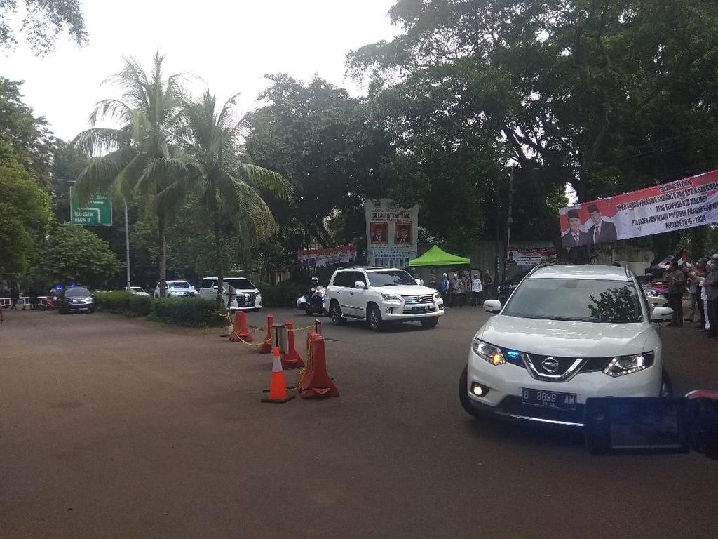 Video Prabowo Dijadwalkan Temui Tim Bahas Rencana Gugatan ke MK Video Prabowo Dijadwalkan Temui Tim Bahas Rencana Gugatan ke MK