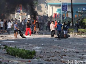 Ayo Damai! Ini Harapan Warga Lihat Kerusuhan Massa di Jakarta Ayo Damai! Ini Harapan Warga Lihat Kerusuhan Massa di Jakarta