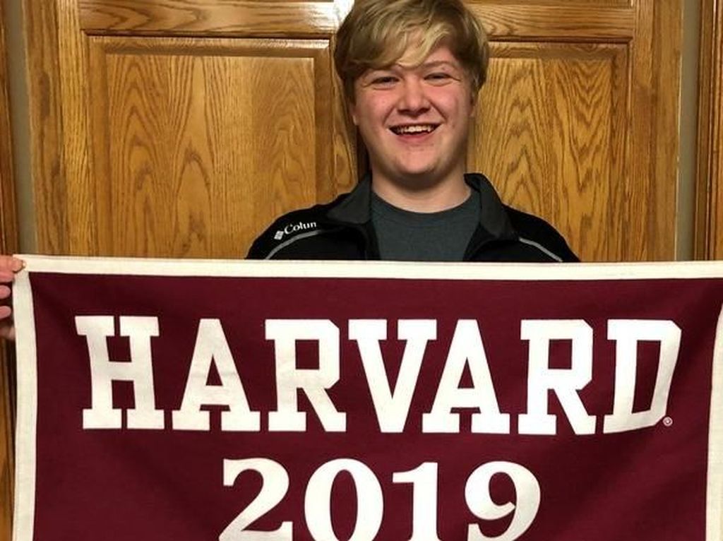 Jenius, Remaja 17 Tahun Ini Lulus dari Harvard 11 Hari Setelah Lulus SMA