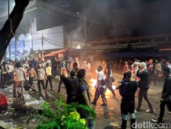 Video Detik-detik Panas di Jl MH Thamrin