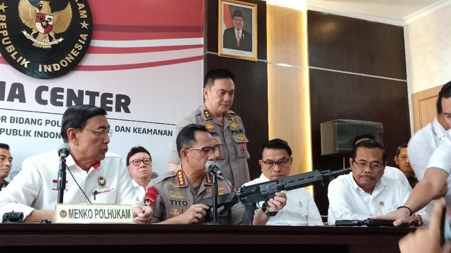 Fakta-fakta Senpi Ilegal yang Coba Diselundupkan ke Kerusuhan Fakta-fakta Senpi Ilegal yang Coba Diselundupkan ke Kerusuhan