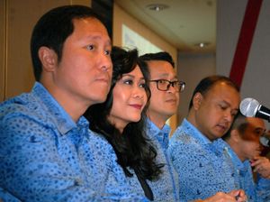 Blue Bird Gelar RUPST Blue Bird Gelar RUPST