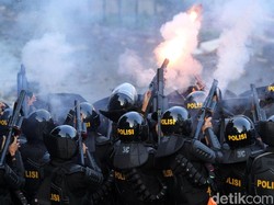 Pembakar Mobil di Asrama Brimob Petamburan Diduga Massa Settingan