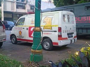 Ambulans Berlogo Gerindra yang Berisi Batu Belum Bayar Pajak