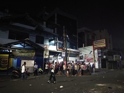 Ricuh di Slipi, Polisi Minta Warga yang Tonton Kerusuhan Pulang