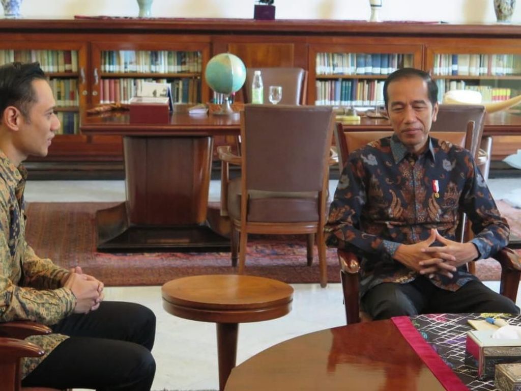AHY Tiba di Istana Bogor Temui Jokowi AHY Tiba di Istana Bogor Temui Jokowi