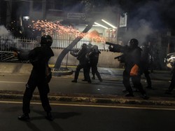 Rusuh di Tanah Abang, Terbuat dari Apa Sih Gas Air Mata?