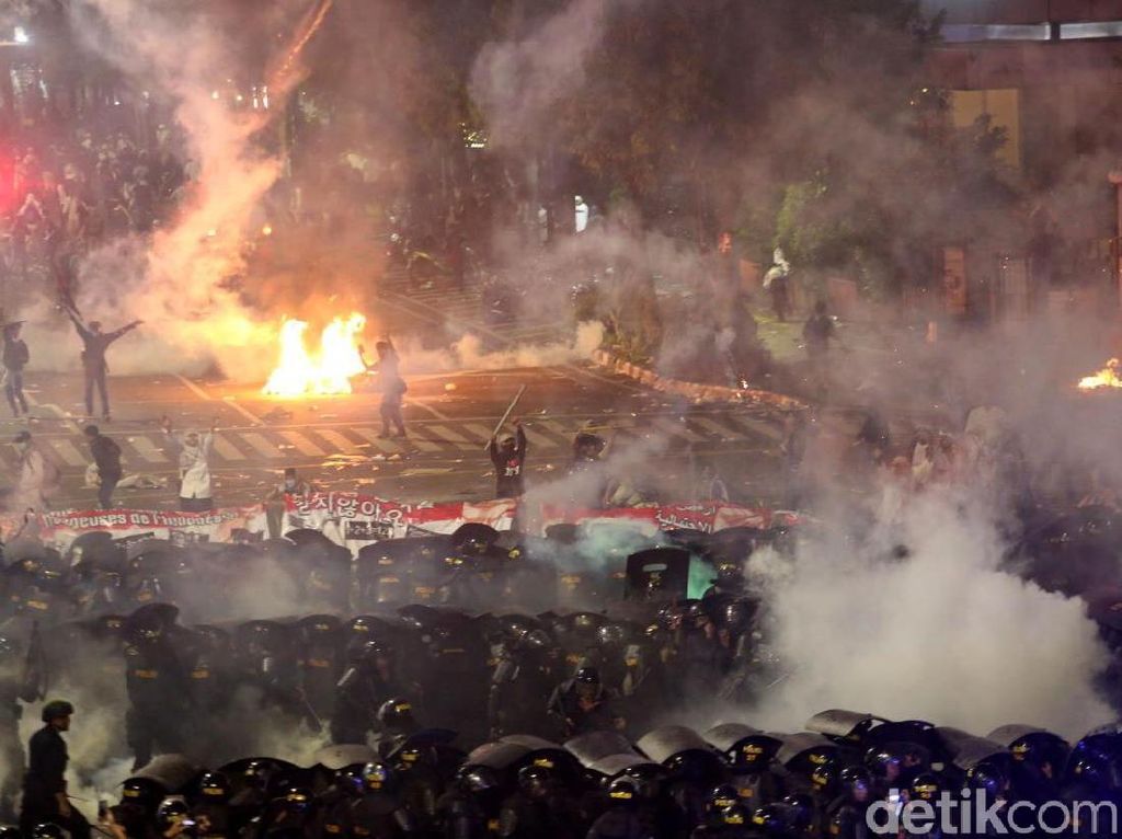 Ricuh di Jakarta, 4 Negara Keluarkan Travel Advice ke Indonesia Ricuh di Jakarta, 4 Negara Keluarkan Travel Advice ke Indonesia