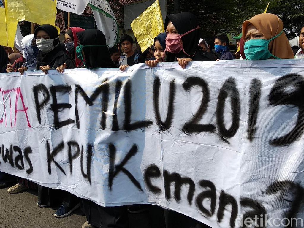 KAMMI Jabar Minta KPU Telusuri Kasus Kematian Petugas KPPS KAMMI Jabar Minta KPU Telusuri Kasus Kematian Petugas KPPS