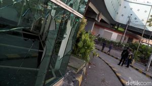 Sisa-sisa Bentrokan di Blok A Tanah Abang