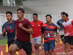 Kantongi Tiket Olimpiade 2020, Zohri Bagi-Bagi Takjil di Kawasan GBK