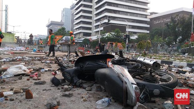 Sisa aksi 22 Mei di depan gedung Bawaslu.
