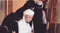 Bidadari, Para Tokoh dan Ribuan Orang di Pemakaman Ustaz Arifin Ilham