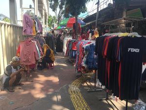 Anies Sebut Sederet Aturan Bolehkan PKL di Trotoar, Bagaimana Isinya?