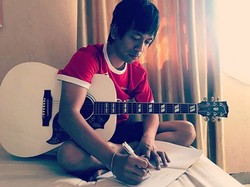 Rian DMASIV Manfaatkan Waktu di Rumah untuk Tulis Lagu