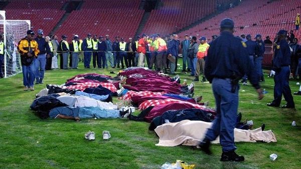 Tragedi di Lapangan Hijau yang Merenggut Puluhan Nyawa