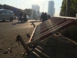 Usai Kerusuhan 22 Mei, Seorang Bapak Mencari Anaknya