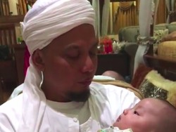 Penampakan Makam Arifin Ilham Sekarang dan Kenangannya yang Terus Diingat