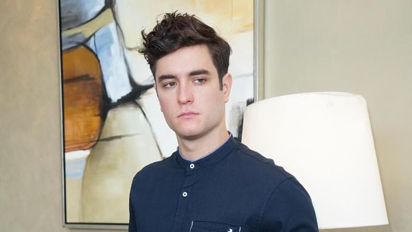 7 Baju Koko Kasual yang Bikin Penampilan Lebih Stylish Saat Lebaran