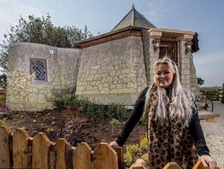 Rumah Hagrid Ternyata Disewakan Buat Traveler, Mau?