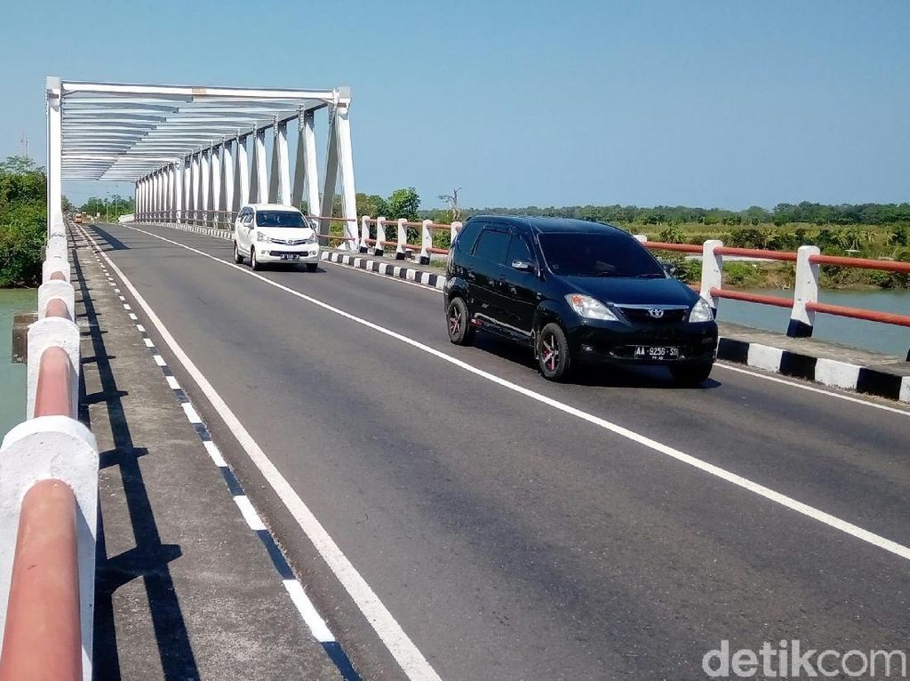 Siap Dilalui Pemudik, JJLS Jateng Masih Perlu Lampu Penerangan Siap Dilalui Pemudik, JJLS Jateng Masih Perlu Lampu Penerangan
