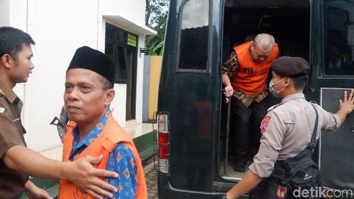 Terdakwa kasus mafia bola mantan anggota komite wasit Priyanto (Uje Hartono/detikSport) Terdakwa kasus mafia bola mantan anggota komite wasit Priyanto (Uje Hartono/detikSport)