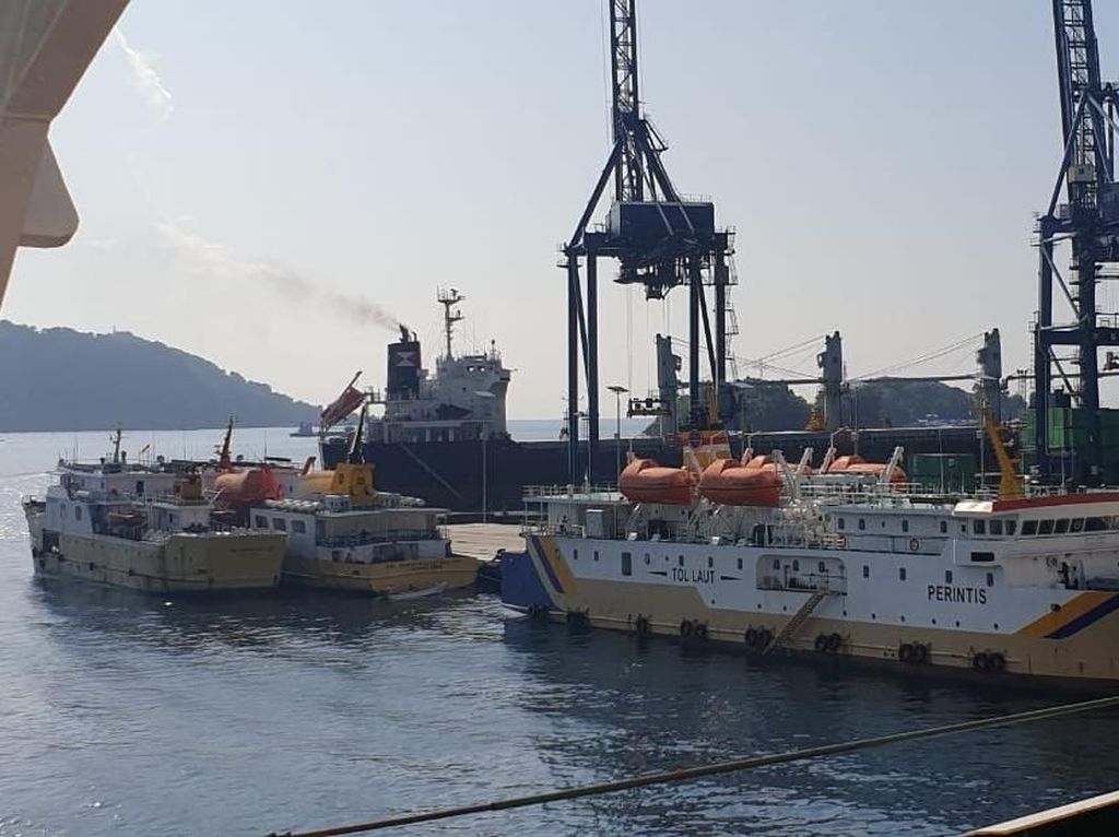 Jelang Arus Mudik, Kemenhub Cek Kelaikan Kapal di Pelabuhan Jayapura Jelang Arus Mudik, Kemenhub Cek Kelaikan Kapal di Pelabuhan Jayapura