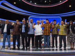 Kocak! BPN Prabowo Serah-Terimakan Ferdinand PD ke TKN Jokowi