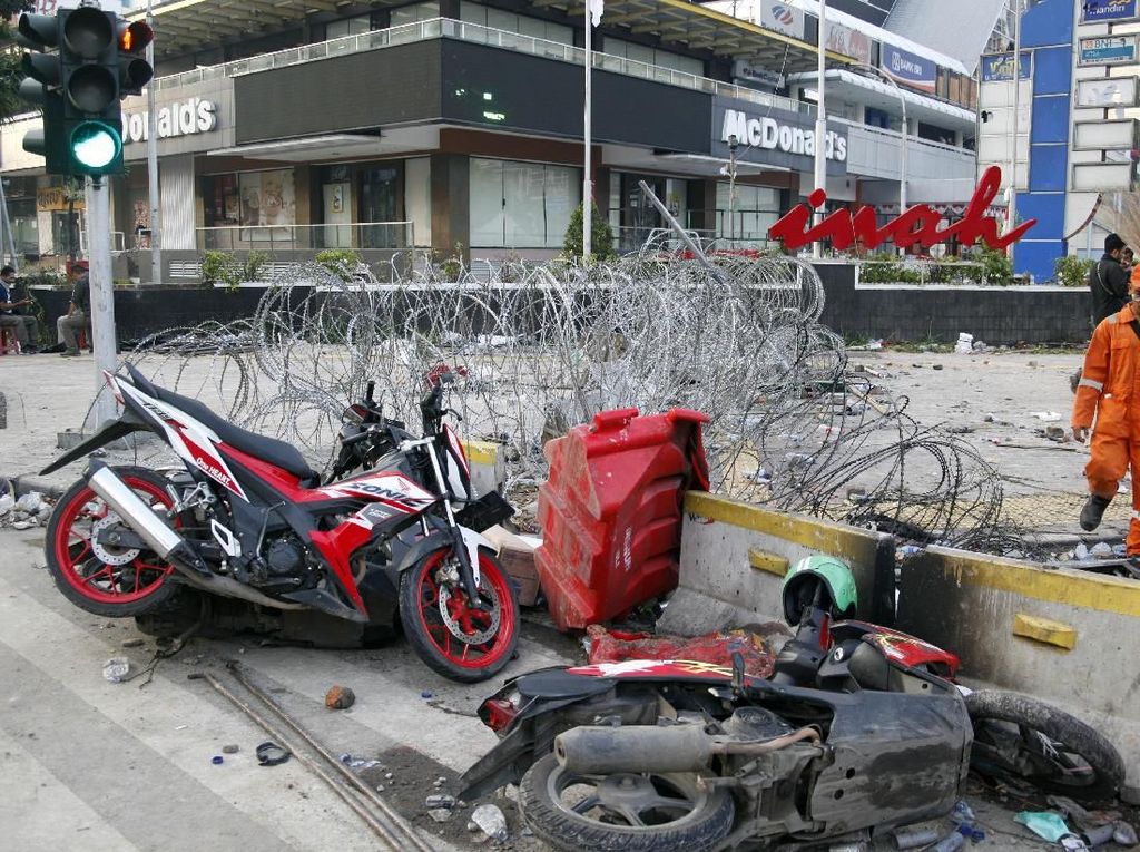 Absennya Narasi Kalah Absennya Narasi Kalah