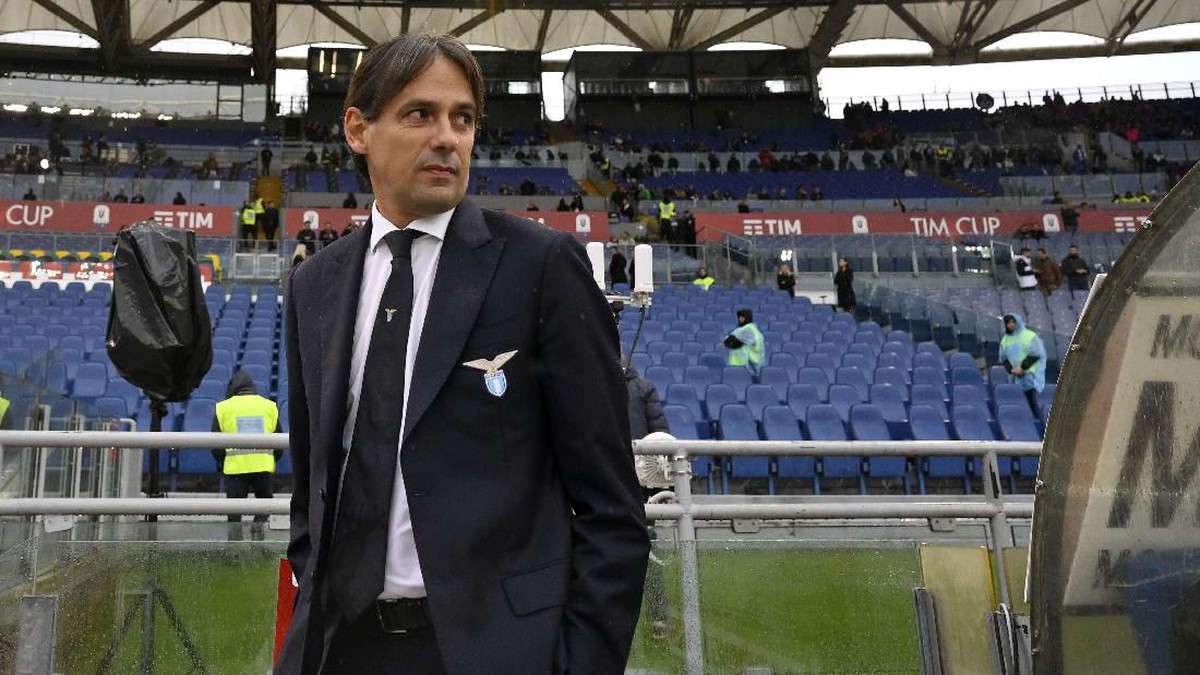 Pelatih Lazio Simeone Inzaghi diincar AC Milan? (Foto: Marco Rosi / Getty Images)