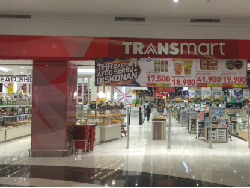 Perketat Keamanan, Transmart dan Carrefour Tetap Beroperasi