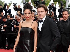 Saling Unfollow, Asmara Brooklyn Beckham dan Model Hana Cross Berakhir? Saling Unfollow, Asmara Brooklyn Beckham dan Model Hana Cross Berakhir?