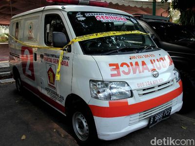 Ambulans Milik Gerindra Mejeng di Polda Metro Jaya